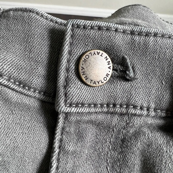 Ann Taylor Women's Gray Jeans Size 0 Petite Skinny Leg Low Rise Stretch Denim - Picture 7 of 7